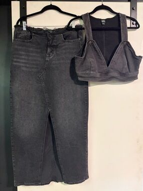 Charcoal Gray Women’s Denim Jeans & Top